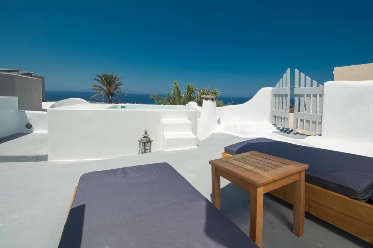 Aqua Serenity Luxury Suites Santorini Foinikiá Extérieur photo